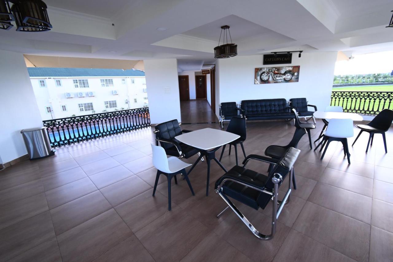 בהופאל Faith Cricket Club & Resort מראה חיצוני תמונה